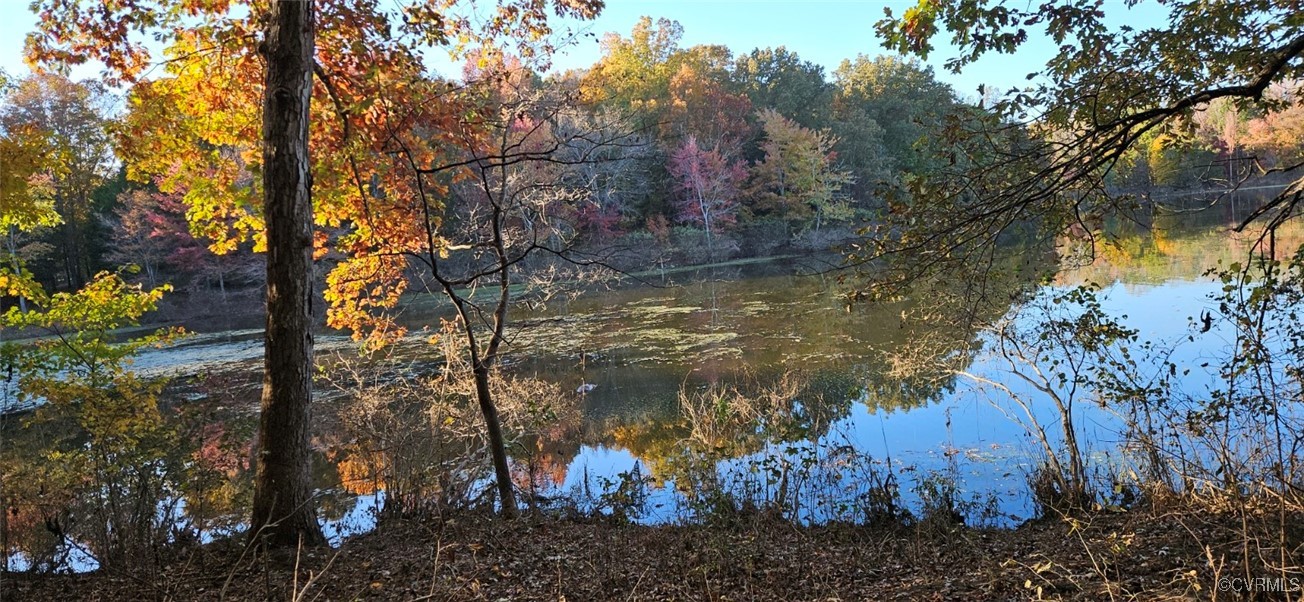 a water view of lake