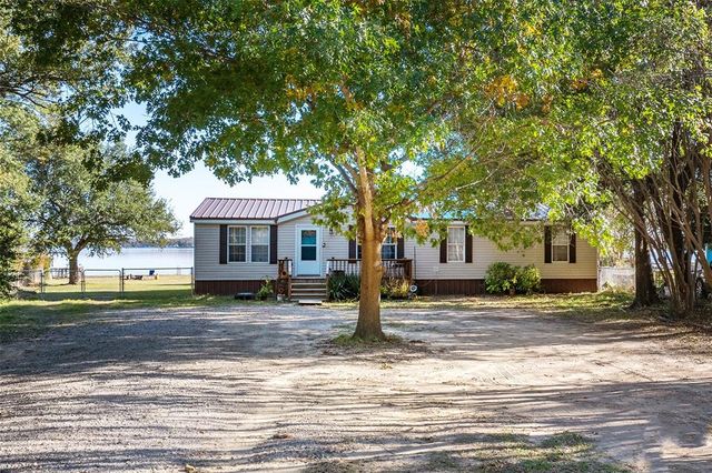 $369,900 | 210 Bayview Street | Gun Barrel City