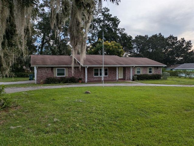 $2,000 | 2821 Southwest 36th Drive | West Ocala