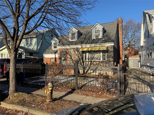 $699,999 | 139-35 182s Street | Laurelton