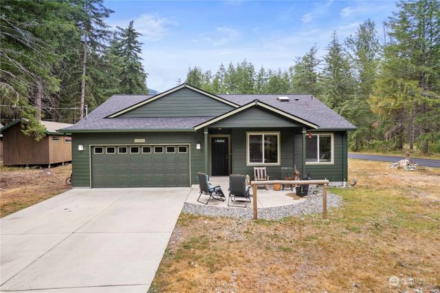 $899,000 | 62304 Corral Way East