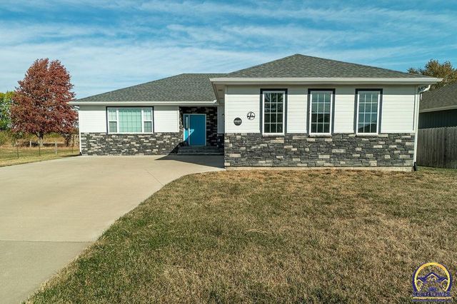 $319,900 | 8526 Southwest 29th Terrace | Mission Township - Shawnee County