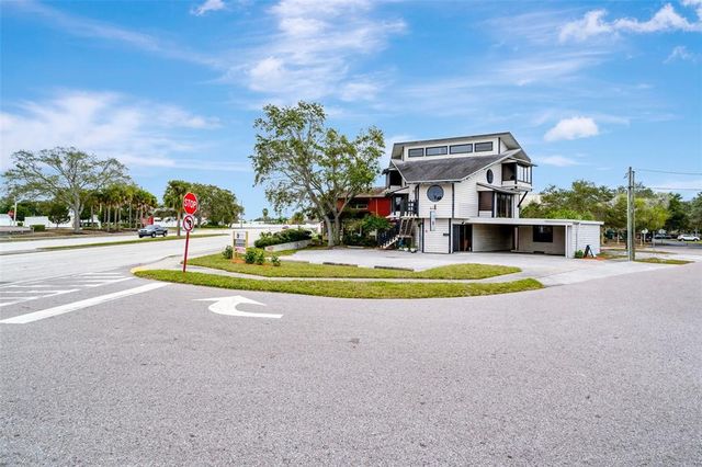 $598,000 | 850 Clearwater Largo Road South | Largo