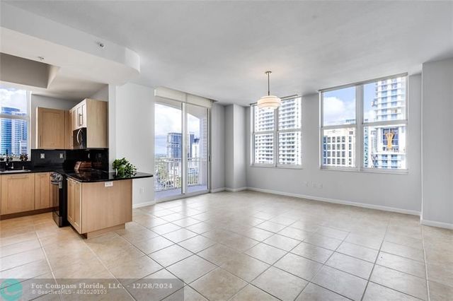 $775,000 | 511 Southeast 5th Avenue, Unit 1916 | Downtown Fort Lauderdale