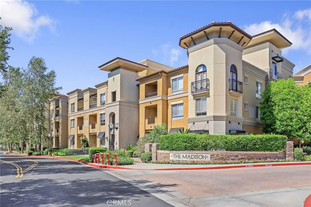 $549,900 | 24507 Town Center Drive, Unit 7118 | Valencia