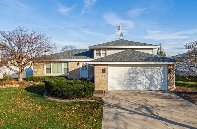 $389,900 | 16213 Alexandria Drive | Tinley Park