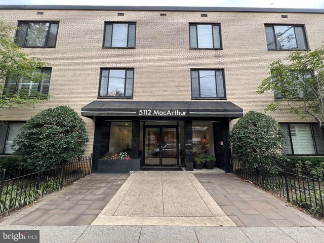 $230,000 | 5112 MacArthur Boulevard Northwest, Unit 106 | Palisades