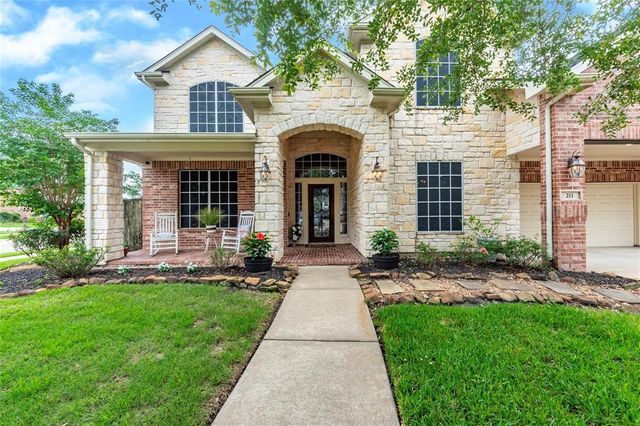 $495,000 | 211 Grand Creek Court | League City