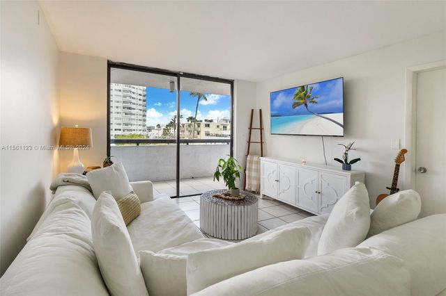 $315,000 | 1775 Washington Avenue, Unit 5D | Miami Beach City Center