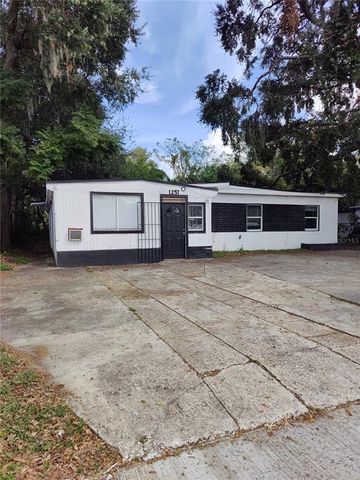 $329,000 | 1257 North Pine Hills Road | Pine Hills Manor