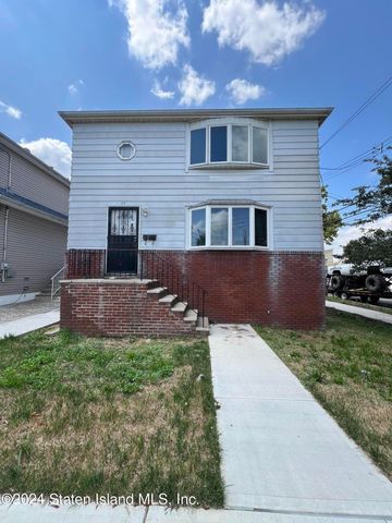 $899,000 | 22 Beacon Place | New Dorp Beach