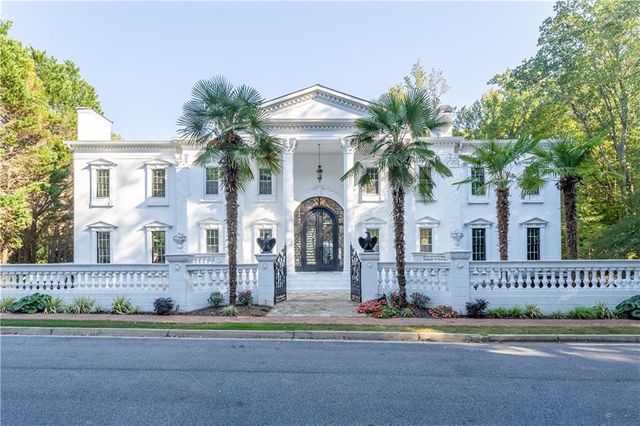 $2,675,000 | 3915 Muirfield Square | Sweet Bottom Plantation