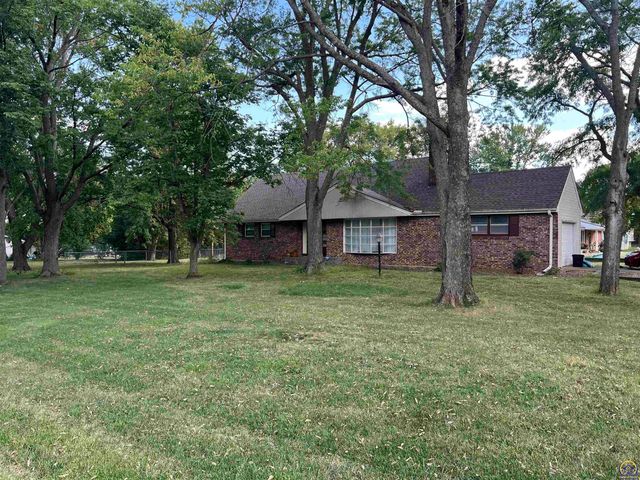 $220,000 | 3921 Southeast Howard Drive | Tecumseh Township - Shawnee County