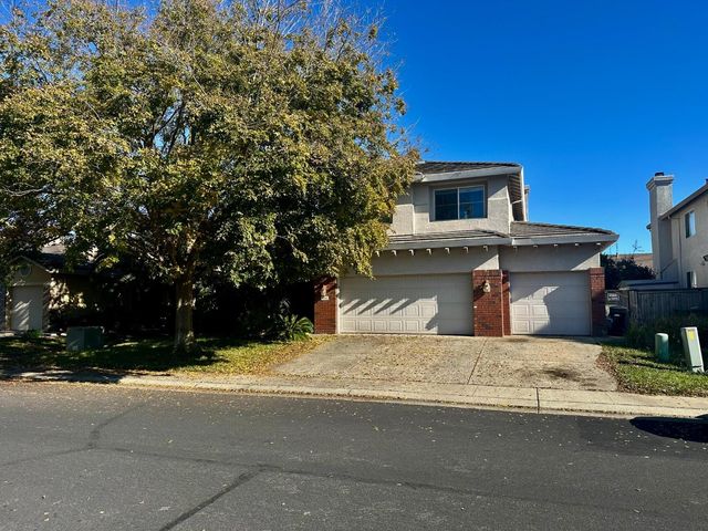 $630,000 | 8360 Blackman Way | Elk Grove