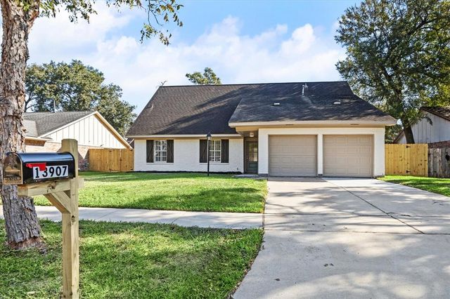 $365,000 | 13907 Ivymount Drive | Sugar Land