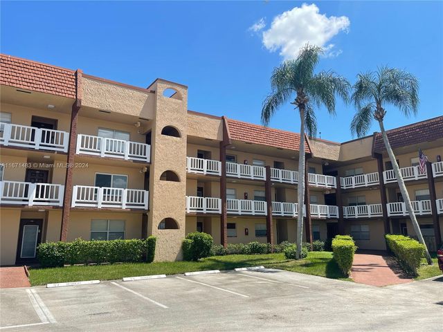 $250,000 | 9300 Sunrise Lakes Boulevard, Unit 303 | Sunrise Lakes