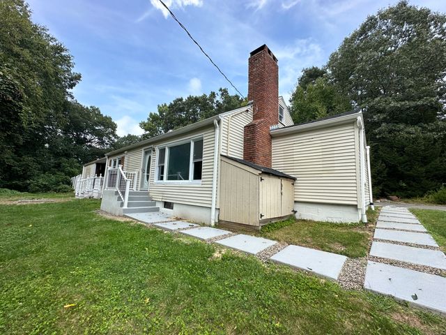 $375,000 | 173 Krodel Road | Naugatuck