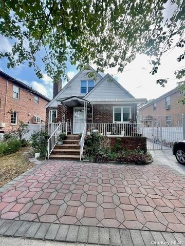 $1,249,900 | 70-15 166th Street | Flushing Heights