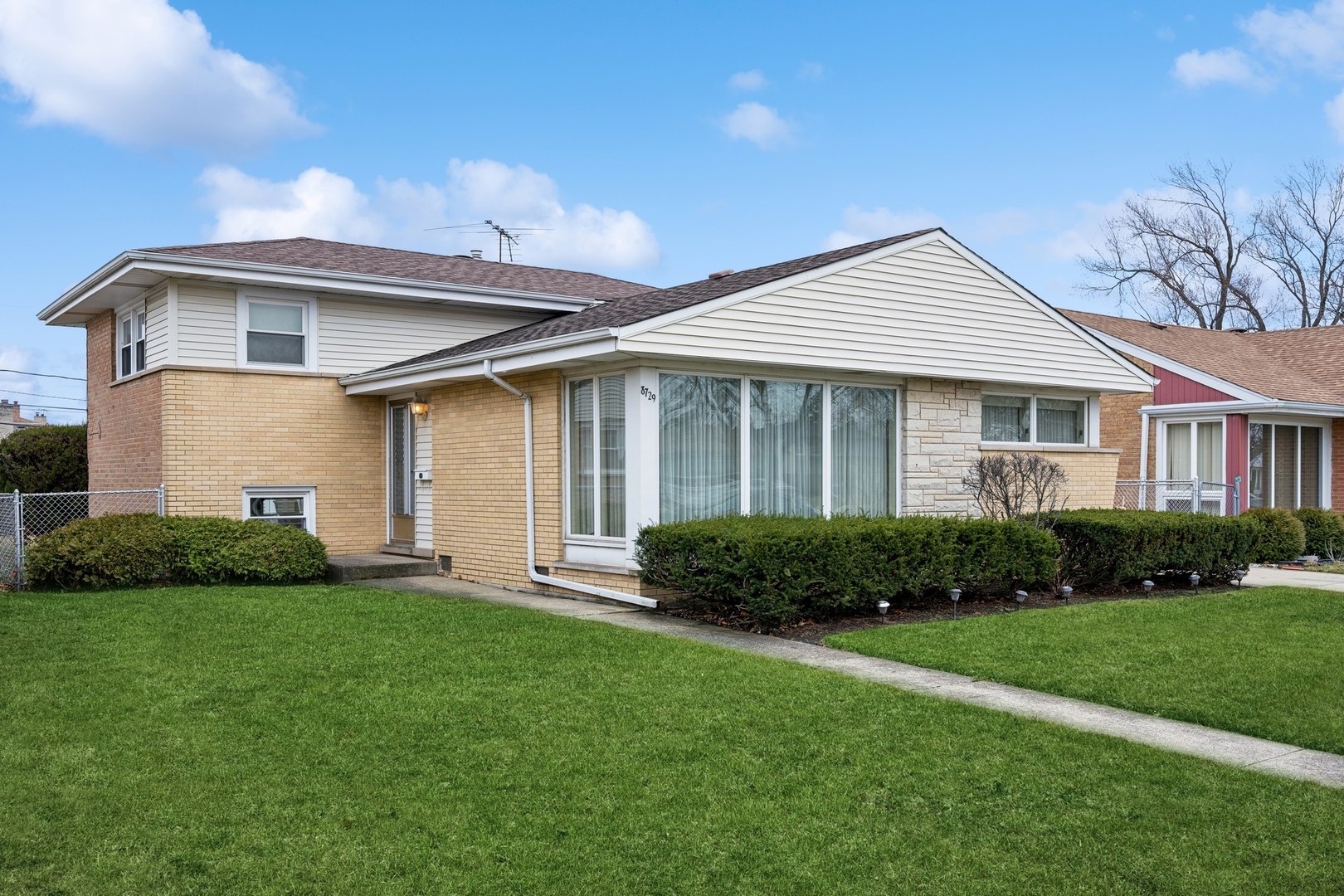 Air Conditioning - Skokie, IL Homes for Sale