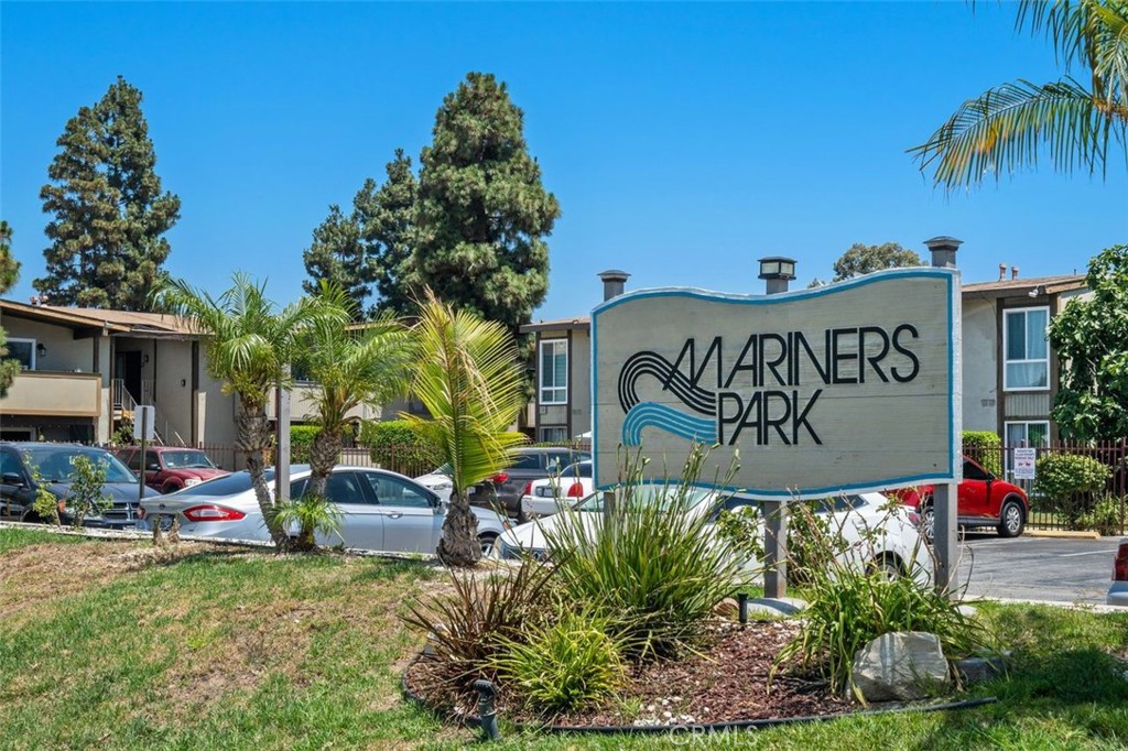 Mariners Place Apartments Features & Community Amenities