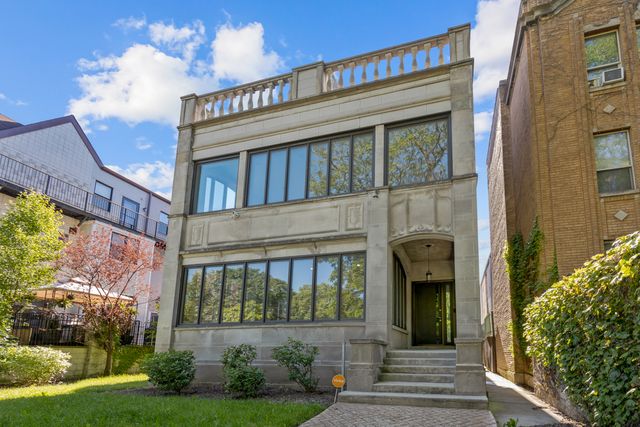 $1,899,900 | 4750 South Drexel Boulevard | Kenwood