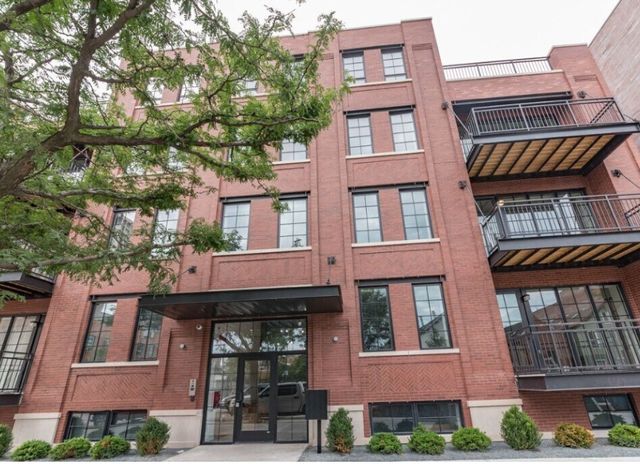 $2,350 | 1220 North Bosworth Avenue, Unit 303 | Noble Square