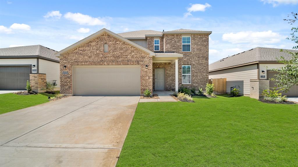 a front view of house with yard