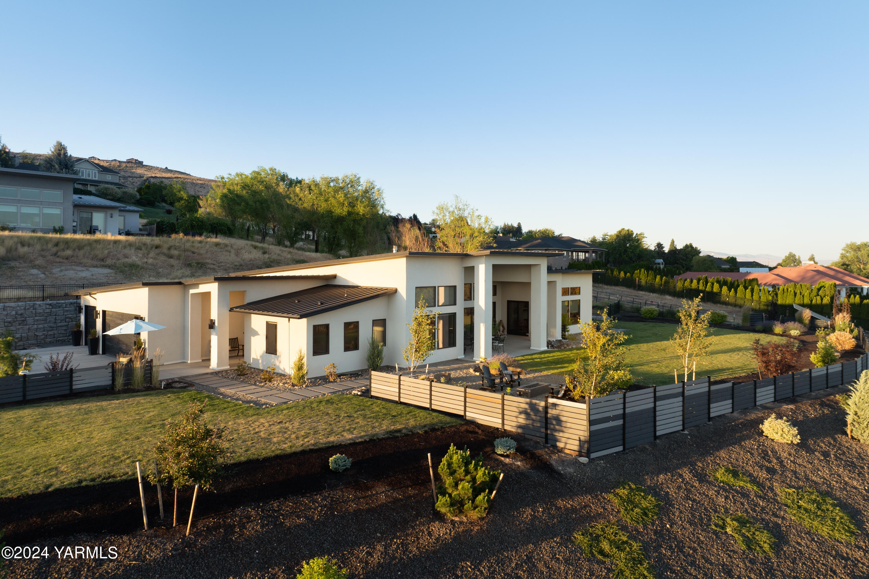 a view of a house with roof deck