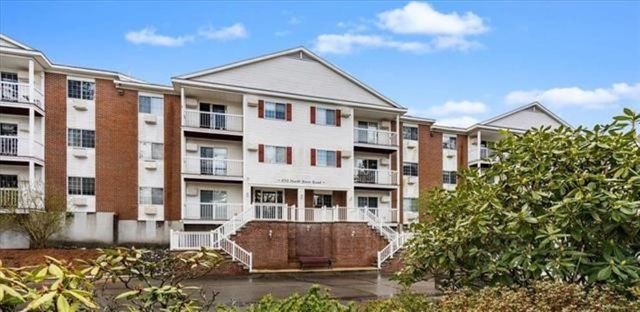 $293,900 | 490 River Road, Unit 31 | Manchester North End