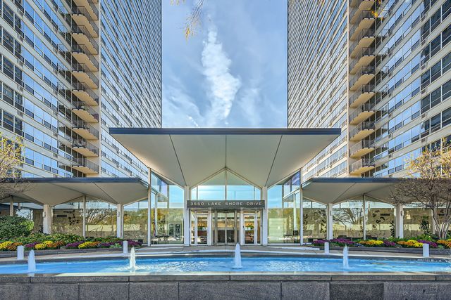 $3,300 | 3550 North Lake Shore Drive, Unit 1815 | Lake View East