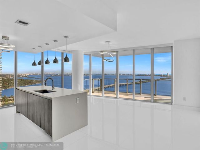 $1,799,000 | 2900 Northeast 7th Avenue, Unit 4002 | Edgewater