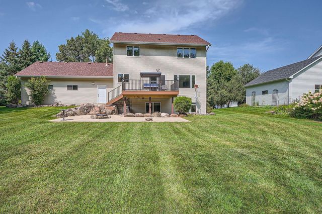 $519,900 | 2540 Meehan Drive | White Bear Township