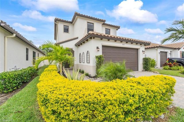 $549,900 | 8813 Madrid Circle | Golden Gate Estates