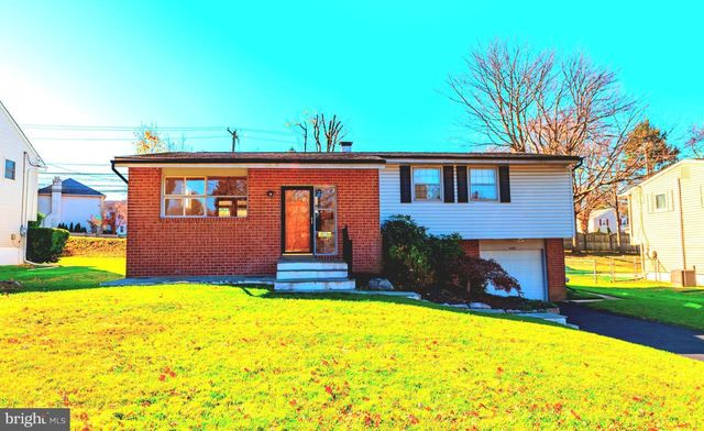 $524,500 | 468 Stacy Drive | King of Prussia