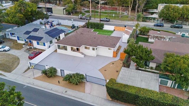 $3,000,000 | 6117 La Jolla Boulevard | Upper Hermosa