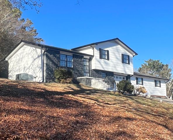 $319,900 | 40 Ridgeside Drive