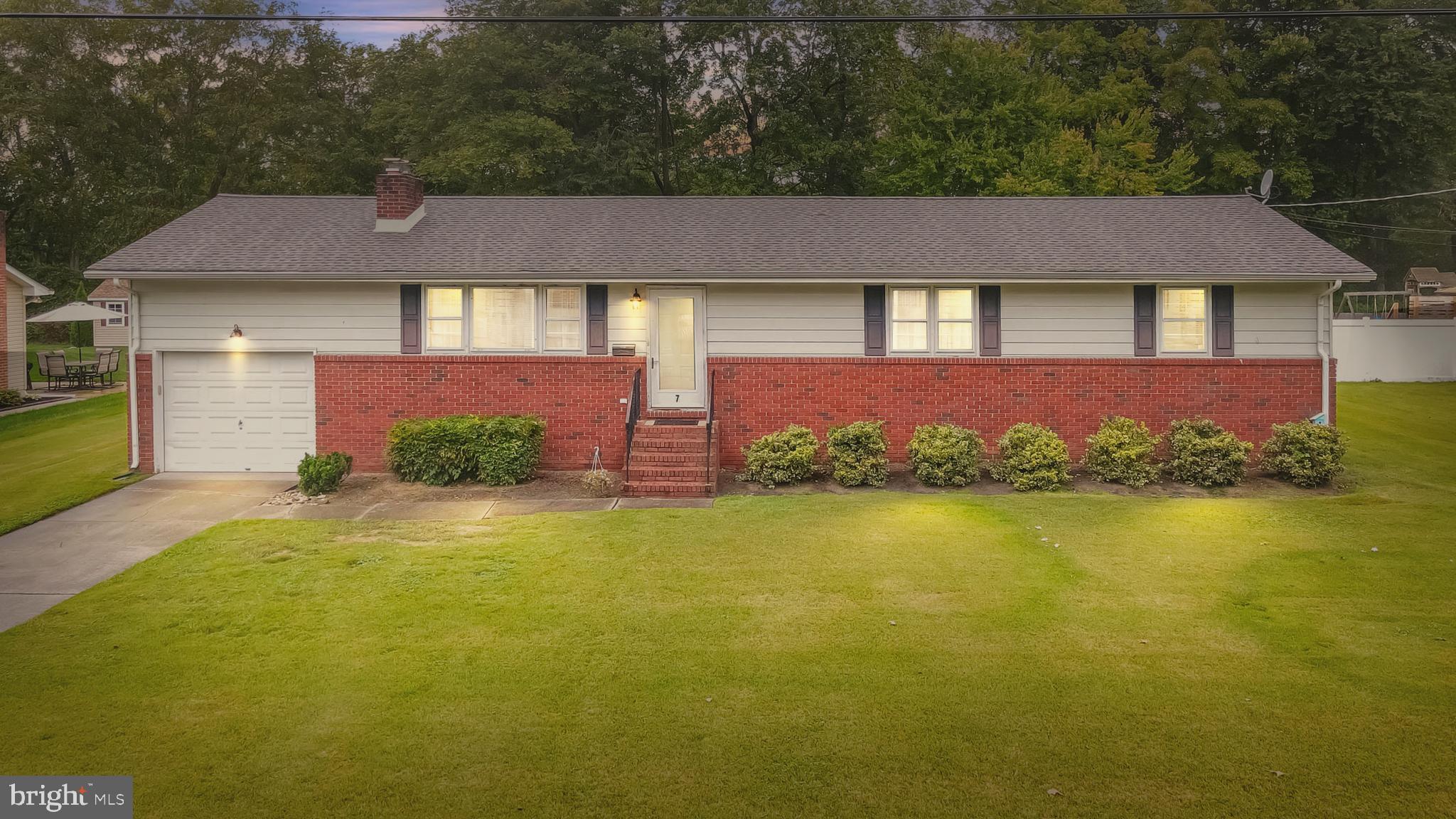 4 bedrooms, 2 FULL bath RANCH with FULL basement!