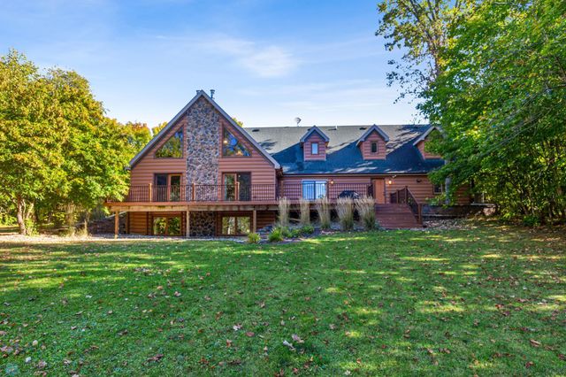 $932,000 | 39498 Dora Lee Lane | Maple Grove Township - Becker County