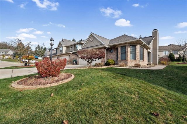 $365,000 | 201 Hunt Club Drive | Hempfield Township