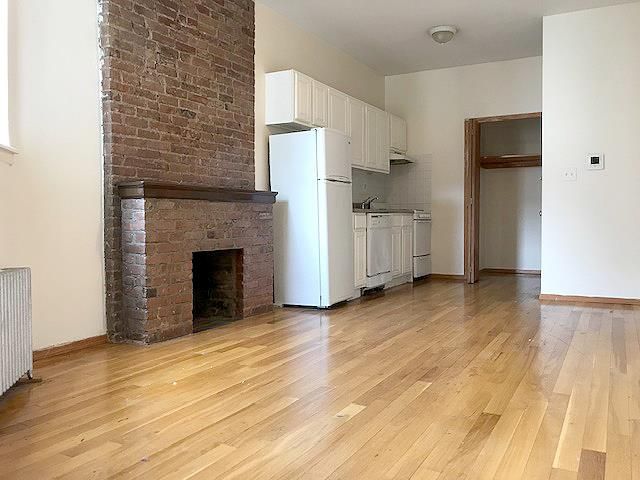 $3,000 | 107 East 10th Street, Unit 3C | East Village