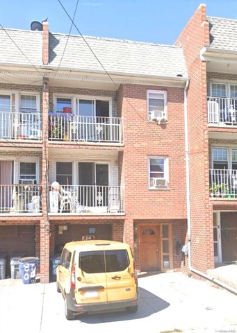 $1,600,000 | 87-04 167th Street | Jamaica Hills