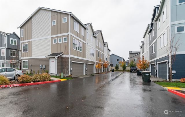 $389,000 | 3232 Juno Court Northeast, Unit D | Hawks Prairie