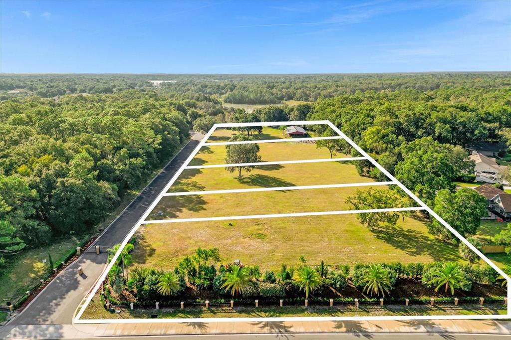 a view of a tennis court