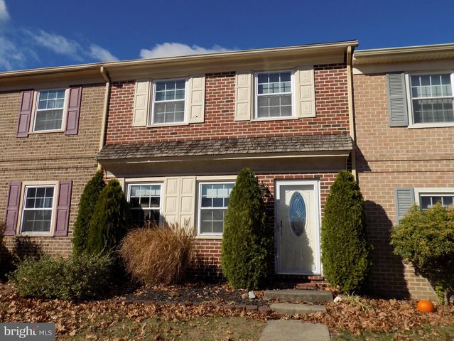 $1,950 | 132 Stonegate Village | Richland Township - Bucks County