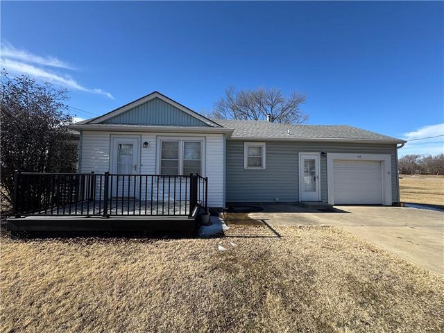 $149,000 | 117 South Lincoln Street | Garnett