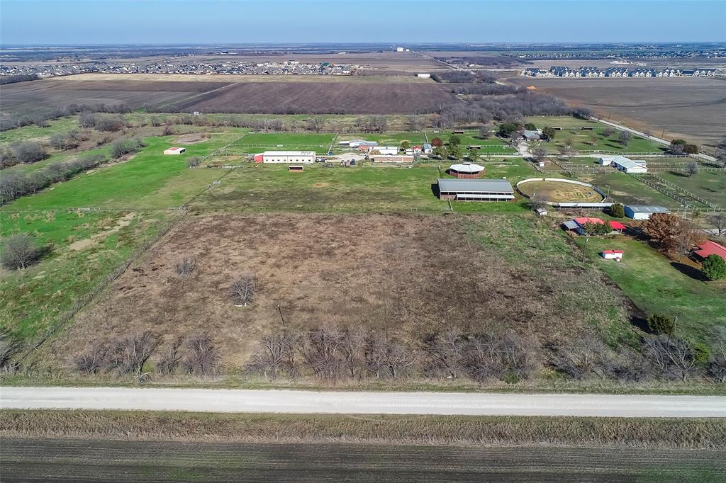 a view of a big yard