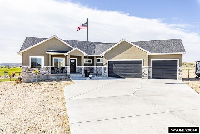 $799,000 | 21 Branding Iron Drive | James Town