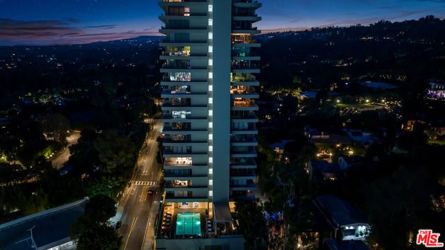 $3,195,000 | 9255 Doheny Road, Unit 1006 | Sunset Strip