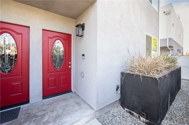 $749,999 | 6919 South Menlo Avenue | Vermont-Slauson