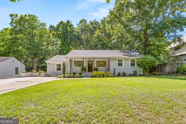 $675,000 | 214 Marion Drive | Five Points